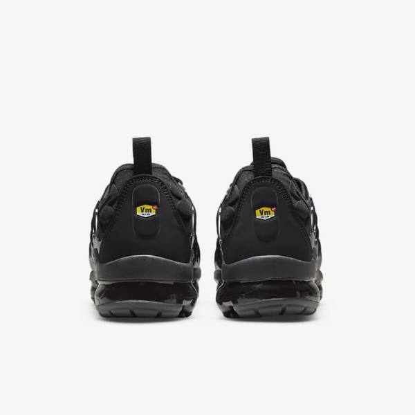 Black / Dark Grey Nike Air VaporMax Plus Men's Sneakers | NK015TQV