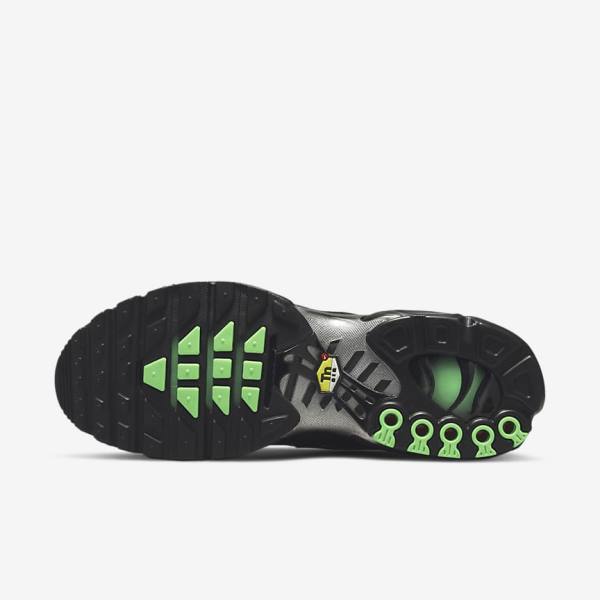 Black / Green / Metal Silver / Black Nike Air Max Plus Men's Sneakers | NK071JZO