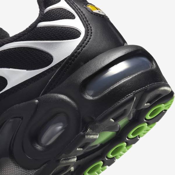 Black / Green / Metal Silver / Black Nike Air Max Plus Men's Sneakers | NK071JZO