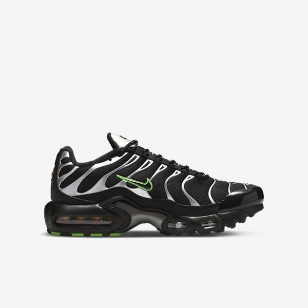 Black / Green / Metal Silver / Black Nike Air Max Plus Older Kids' Sneakers | NK503OVG