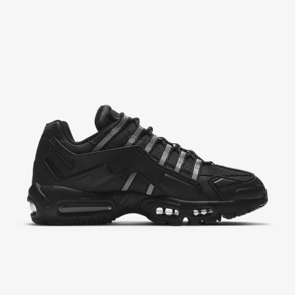 Black Nike Air Max 95 NDSTRKT Men's Sneakers | NK390EFS