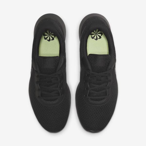 Black Nike Tanjun Men's Sneakers | NK425KJS