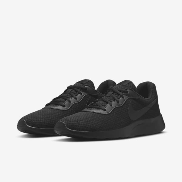 Black Nike Tanjun Men's Sneakers | NK425KJS