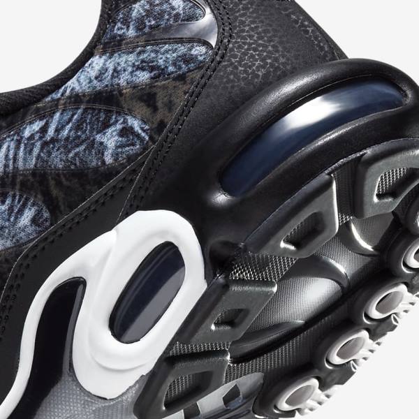 Black / White / Dark Grey / Black Nike Air Max Plus Men's Sneakers | NK052FCW