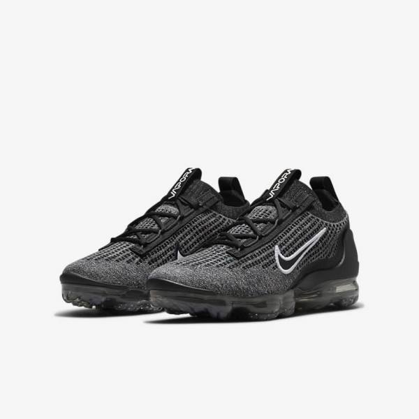 Black / White / Dark Grey / Black Nike Air VaporMax 2021 FK Older Kids' Sneakers | NK865SWG