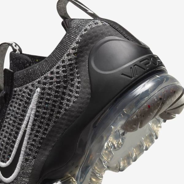 Black / White / Dark Grey / Black Nike Air VaporMax 2021 FK Older Kids' Sneakers | NK865SWG