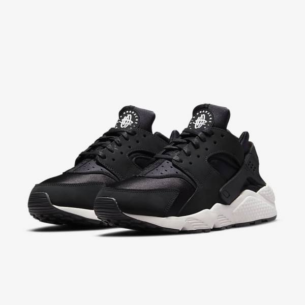 Black / White Nike Air Huarache LE Men's Sneakers | NK307YKX