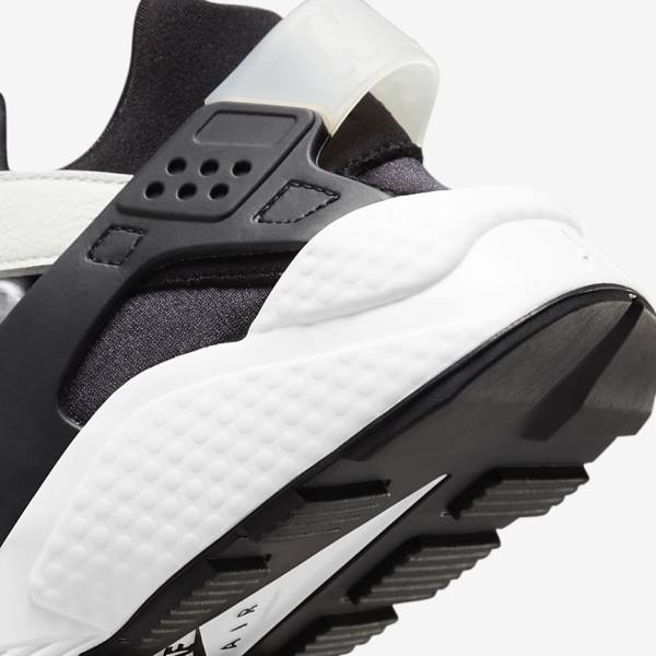 Black / White Nike Air Huarache Men's Sneakers | NK872VGN