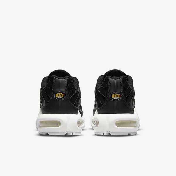 Black / White Nike Air Max Plus Women's Sneakers | NK725UYD