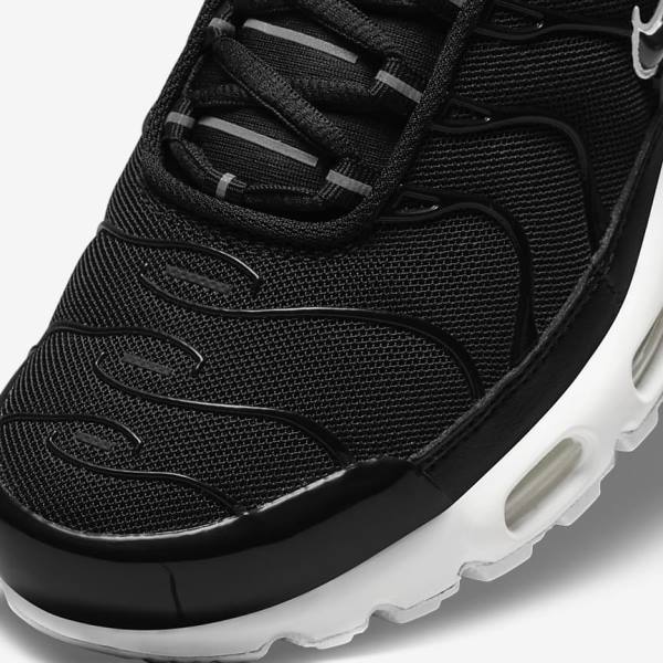 Black / White Nike Air Max Plus Women's Sneakers | NK725UYD