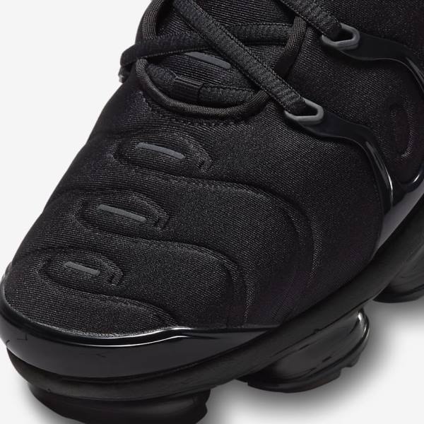 Black / White Nike Air VaporMax Plus Men's Sneakers | NK732ZBK