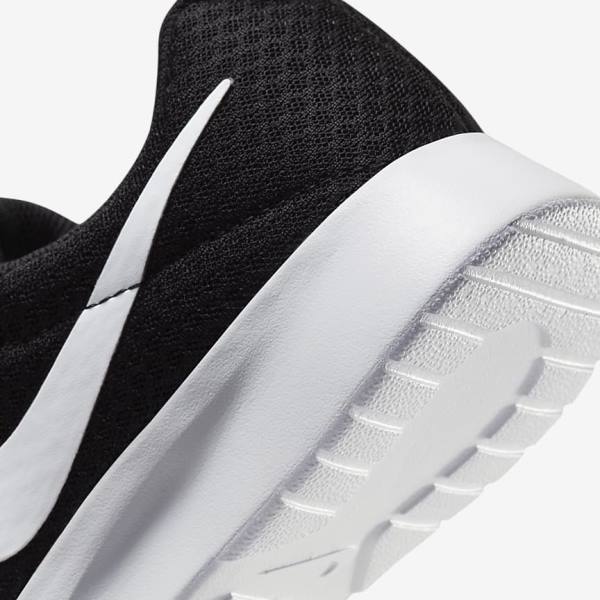 Black / White Nike Tanjun Women's Sneakers | NK246IYS