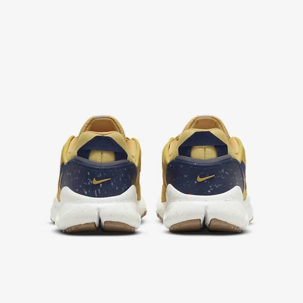 Gold / Navy Nike Free Terra Vista Men's Sneakers | NK216XDR