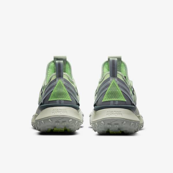 Grey / Green Nike ACG Mountain Fly Low Men's Sneakers | NK467LSR