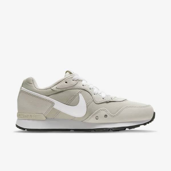 Light Beige / Light Beige / White Nike Venture Runner Women's Sneakers | NK421DCJ