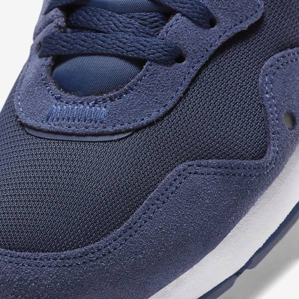 Navy / Navy / White Nike Venture Runner Men's Sneakers | NK105XBP