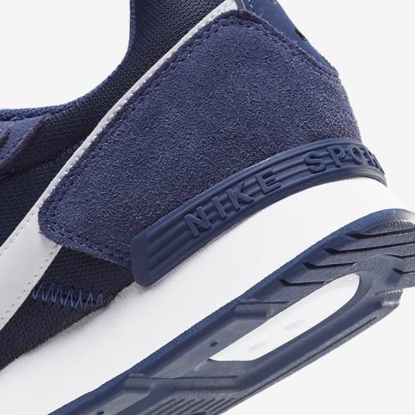 Navy / Navy / White Nike Venture Runner Men's Sneakers | NK105XBP