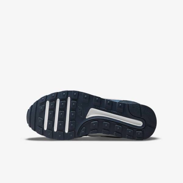 Navy / White Nike MD Valiant Older Kids' Sneakers | NK952PDM