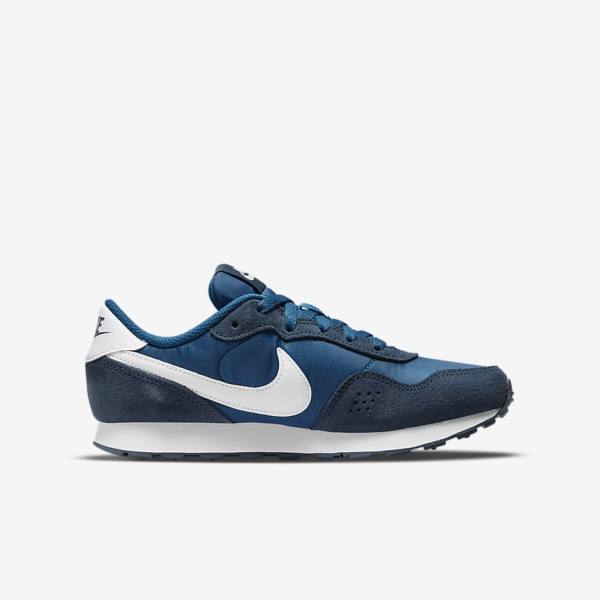 Navy / White Nike MD Valiant Older Kids' Sneakers | NK952PDM