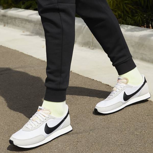 White / Black Nike Waffle Trainer 2 Men's Sneakers | NK915TFX