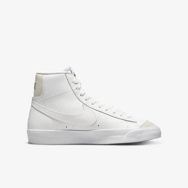 White / Light Brown / White Nike Blazer Mid 77 Older Kids' Sneakers | NK592QMS