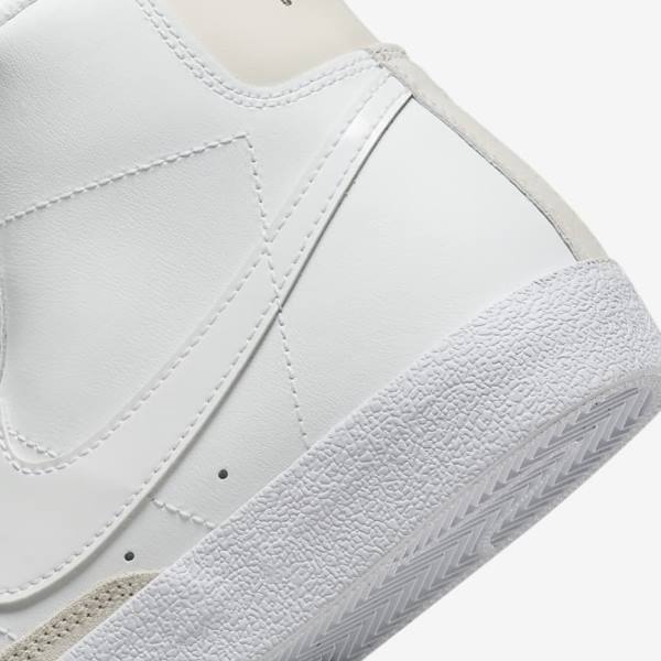 White / Light Brown / White Nike Blazer Mid 77 Older Kids' Sneakers | NK592QMS