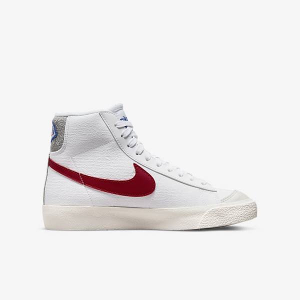 White / Light Grey / Red Nike Blazer Mid 77 Older Kids' Sneakers | NK167ILG