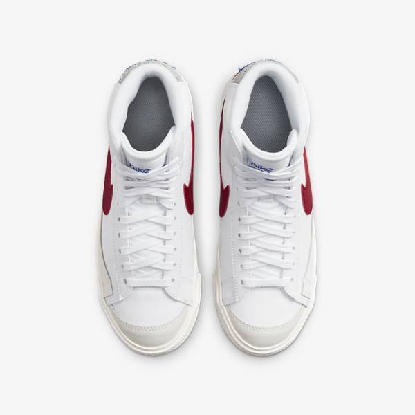 White / Light Grey / Red Nike Blazer Mid 77 Older Kids' Sneakers | NK167ILG