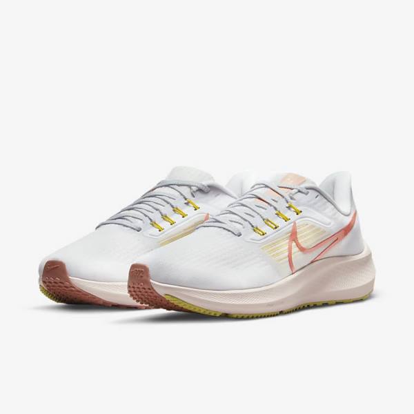 White / Light Nike Air Zoom Pegasus 39 Road Women's Running Shoes | NK156IYX