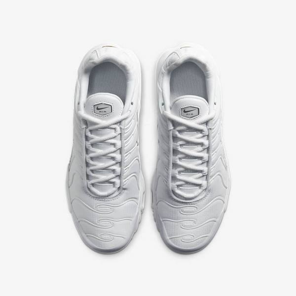 White / Metal Silver / White Nike Air Max Plus Older Kids' Sneakers | NK741HBR