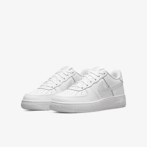 White Nike Air Force 1 Older Kids' Sneakers | NK297GJS