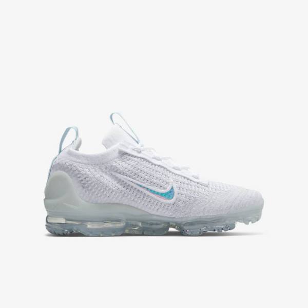 White Nike Air VaporMax 2021 FK Older Kids' Sneakers | NK379MTA