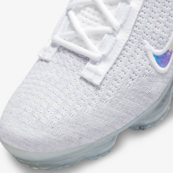 White Nike Air VaporMax 2021 FK Older Kids' Sneakers | NK379MTA