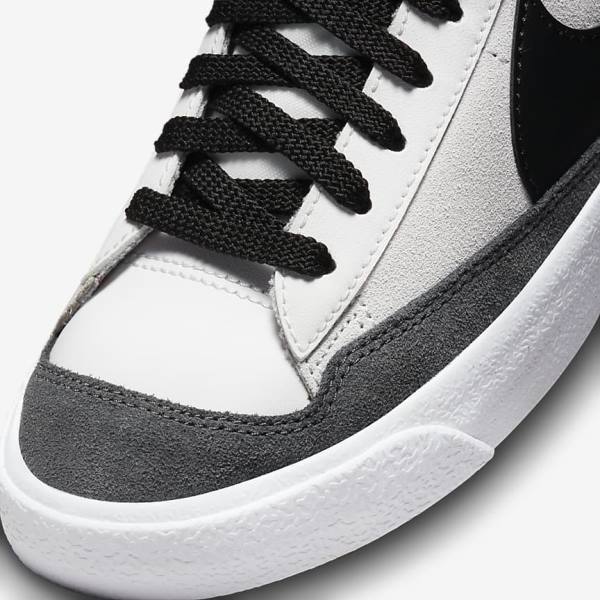 White / Red / Light Grey / Black Nike Blazer Mid 77 SE Dance Older Kids' Sneakers | NK042CBP