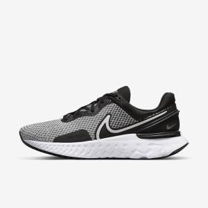 White / Black / Metal Silver Nike React Miler 3 Road Men's Running Shoes | NK491RES