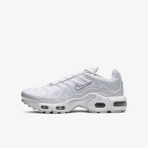 White / Metal Silver / White Nike Air Max Plus Older Kids' Sneakers | NK741HBR